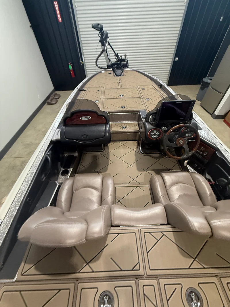 GatorStep EVA foam deck on a fishing boat — Lakebound Marine, Knoxville TN
