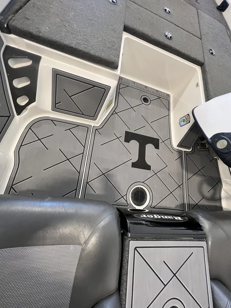 Gray GatorStep boat deck with Tennessee Power T logo inlay